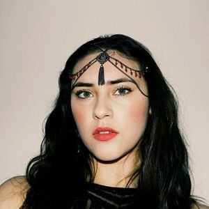 Meet your Posher, Alexus